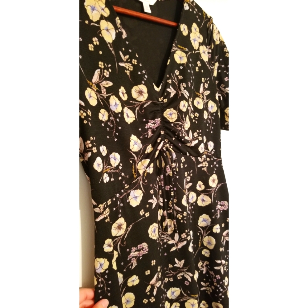 Lauren Conrad Black & Cream Floral Half Sleeve Runched Midi Dress